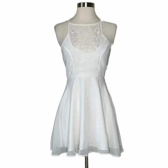 Lovers + Friends Dresses & Skirts - NWOT Lovers + Friends Embroidered Lace Skater Dress in White Sz. XS